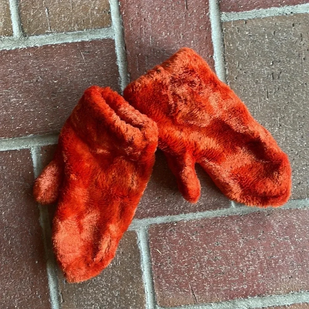 Nordstroms Faux‎ Fur Mittens